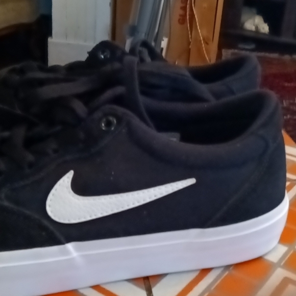 #38❤️ Brand new Nike SB Sneakers - Picture 7 of 10